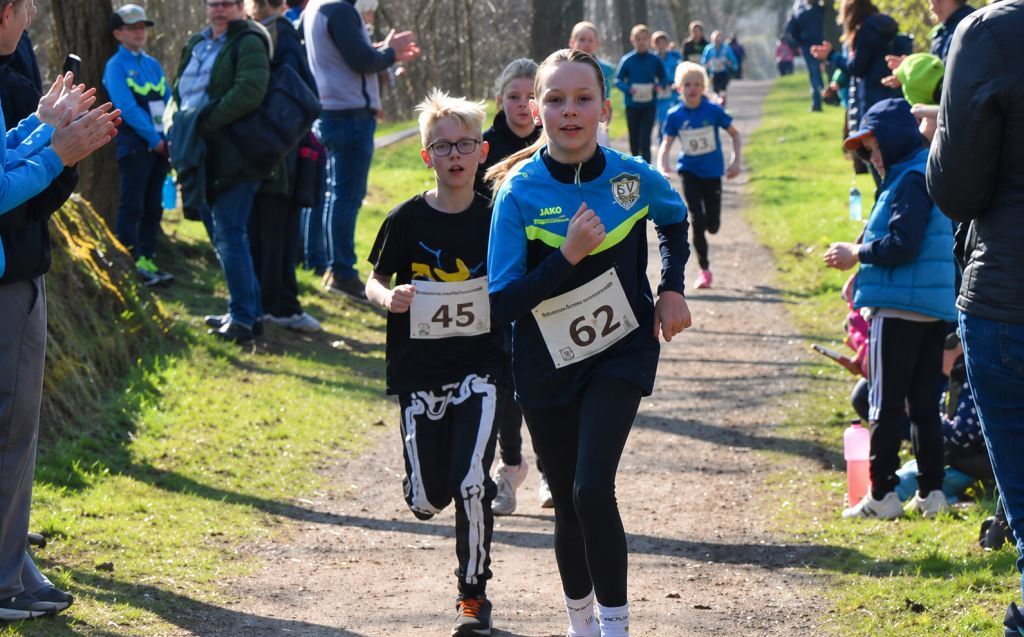 SV Zörbig - Kinder Laufen im Wettkampf in der Abteilung Leichtathletik